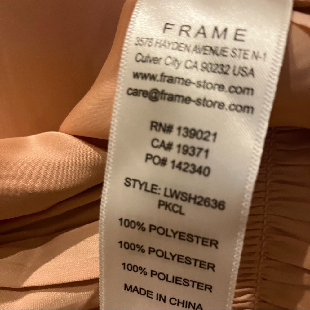 NWT Frame Short Sleeved V-neck Ruched Button Down Blouse in Pink Small - Picture 7 of 7
